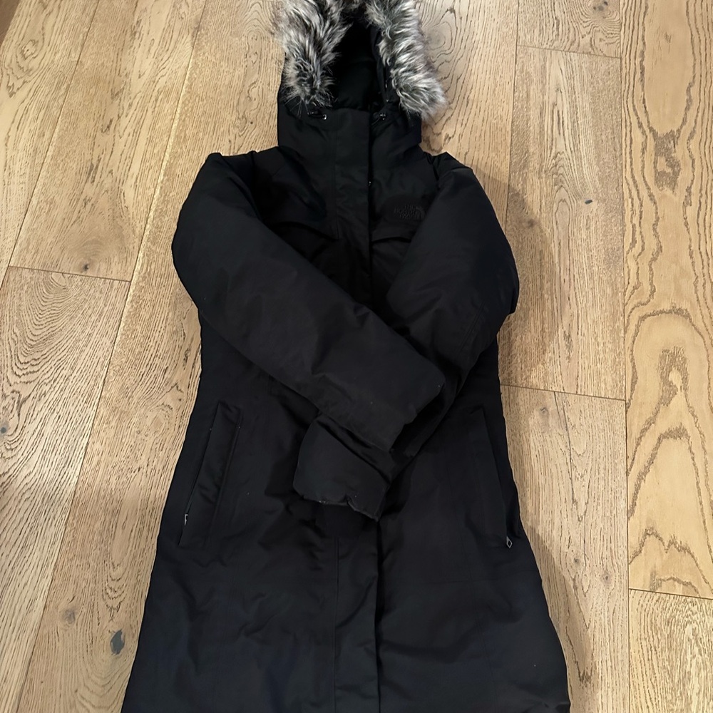 The North Face Women’s Arctic Parka size small